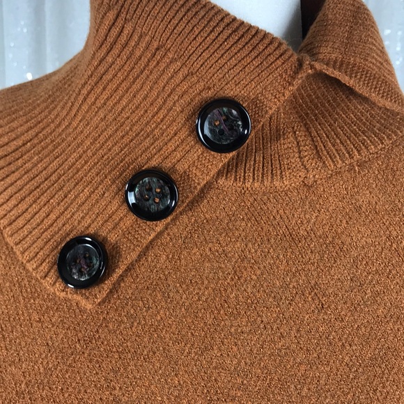 Knitted Convertible Neck Asymmetric Cape - Picture 5 of 8